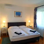Adri Apartman *